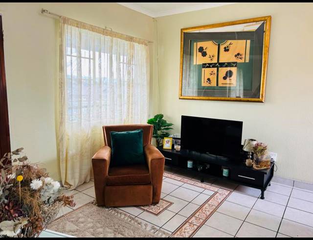 2 BEDROOM APARTMENT FOR SALE IN SHARONLEA
